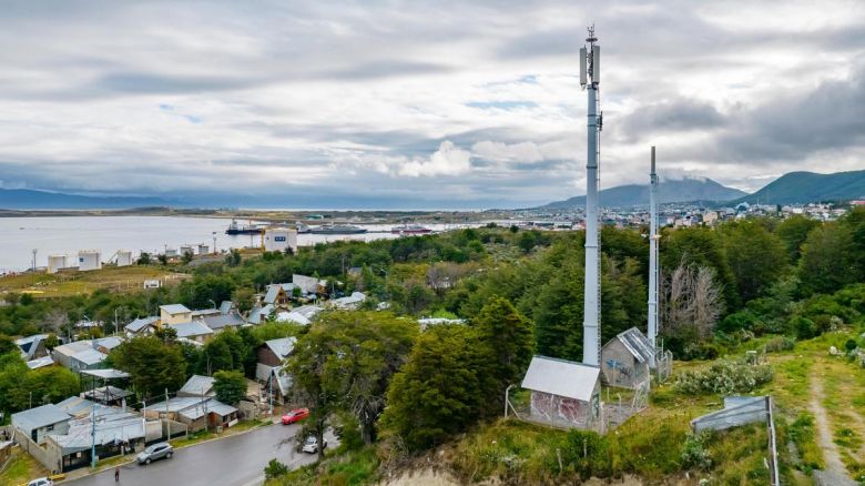 Ushuaia se declaró "libre de radiaciones de 5G" y abrió un debate ambientalista