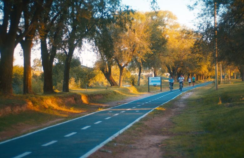 Verano 2024: comienzan actividades deportivas, turísticas y culturales en el río