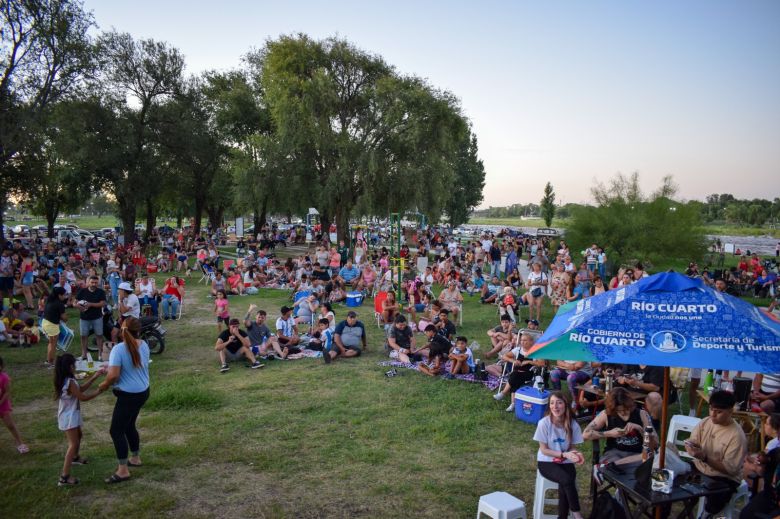 Cientos de familias ya disfrutaron de las actividades de verano en la Costanera 