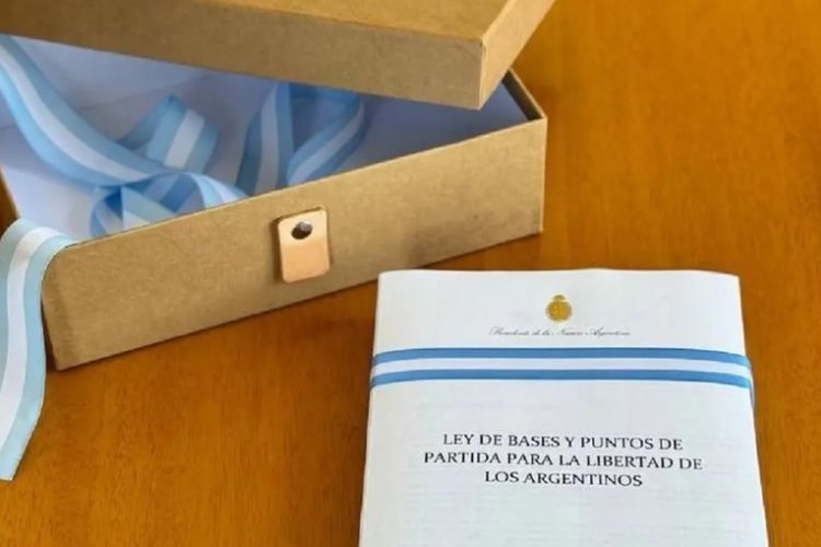 Ley "Bases": gobernadores y legisladores opositores se reúnen para unificar postura