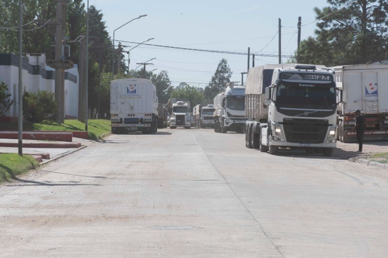 Avanzan las obras de pavimentación en el Parque Industrial 