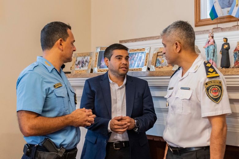 Con el respaldo de Llamosas, la provincia y la cúpula policial asumió formalmente Gastón Maldonado como Secretario de Prevención y Convivencia 