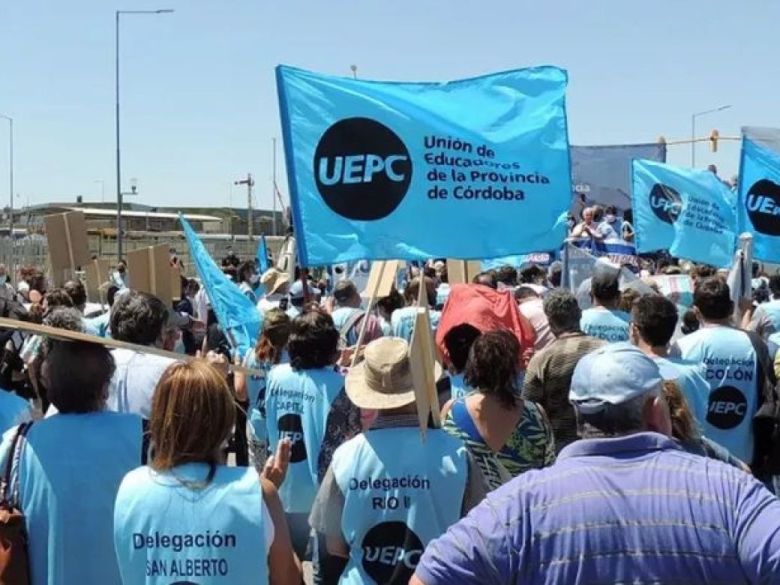 Plenario de UEPC en Córdoba por la oferta salarial: el departamento Río Cuarto lleva la moción de rechazo