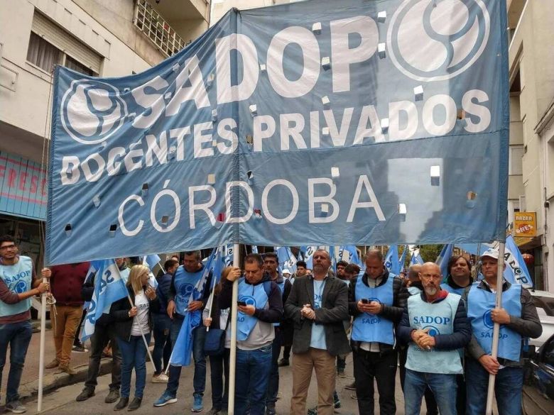 Sadop lanzó un paro por 48 horas contra la Nación y la Provincia