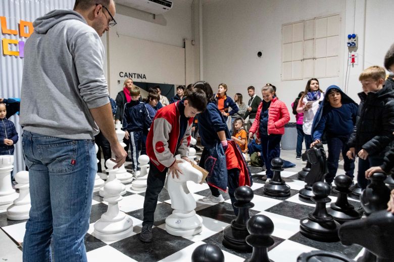 En el Día a de la Lucha contra el bullying realizan acciones de concientización en estudiantes