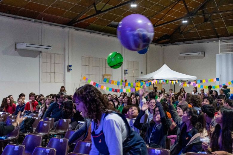 En el Día a de la Lucha contra el bullying realizan acciones de concientización en estudiantes