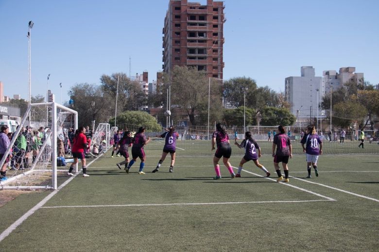 Mujeres a la Cancha: Río Cuarto vivió una jornada a puro fútbol femenino