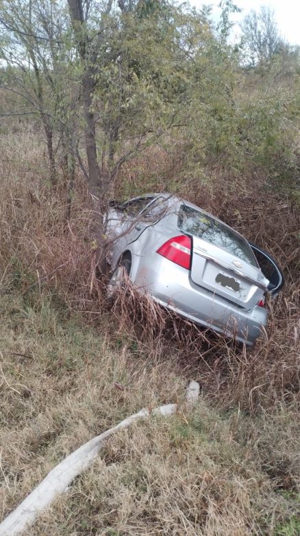 Un conductor de Alcira Gigena fue trasladado tras despistar en el kilómetro 663 de la autovía Bustos