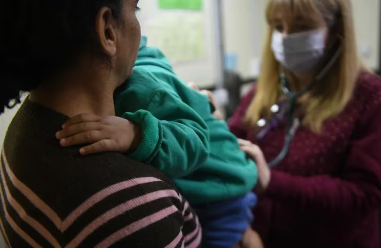 Córdoba: Pronostican el pico de infecciones respiratorias en niños para mediados de junio