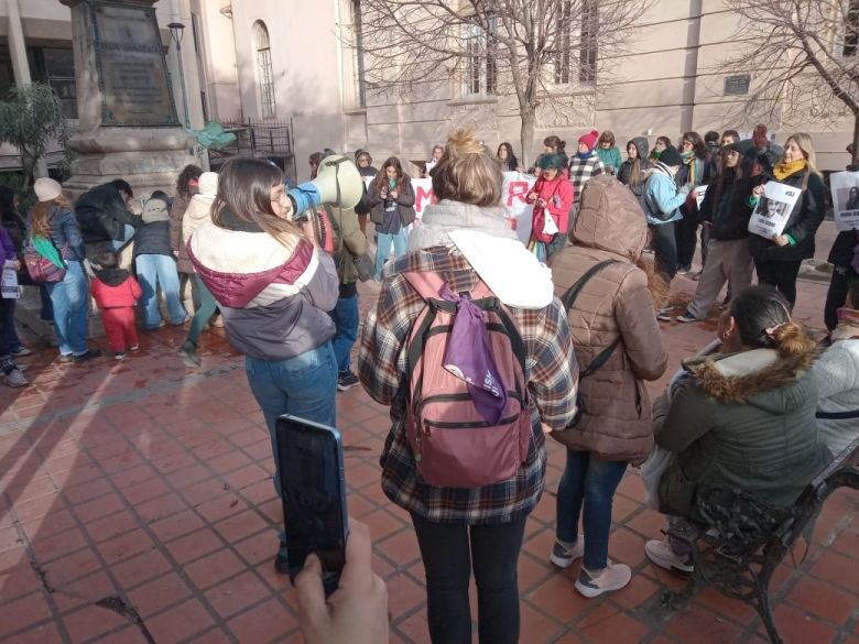 Ni una menos se manifestó en las calles de la ciudad, en el marco de una jornada de protesta nacional