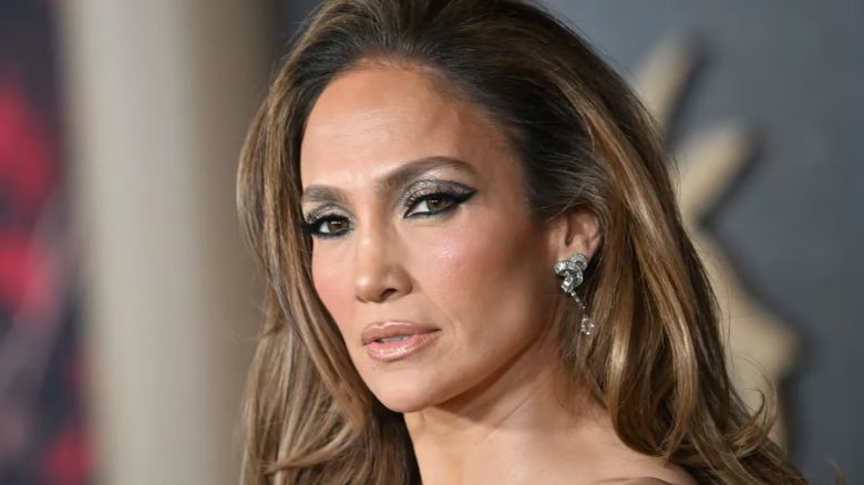 Jennifer Lopez canceló su gira: ”Estoy completamente desconsolada y devastada”
