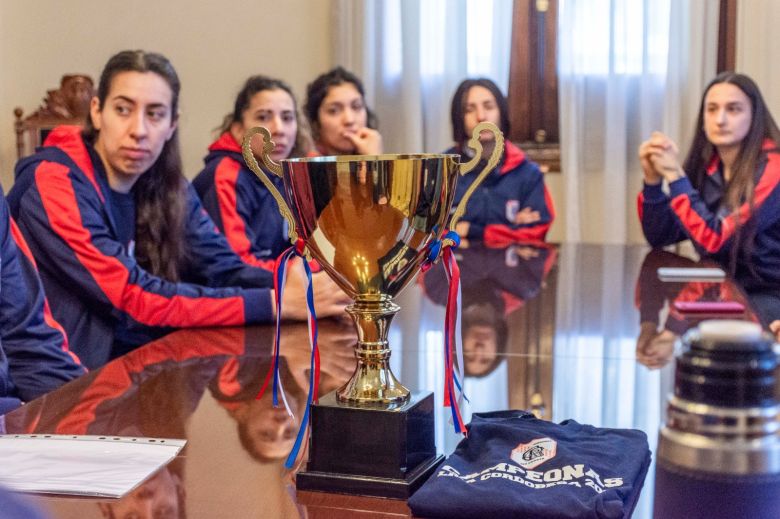 De Rivas reconoció al Club Gorriones por su coronación en la Liga Provincial de Básquet Femenino