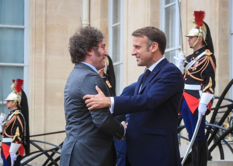 Milei se reunió con Macron en la antesala de la fiesta de apertura de los Juegos Olímpicos