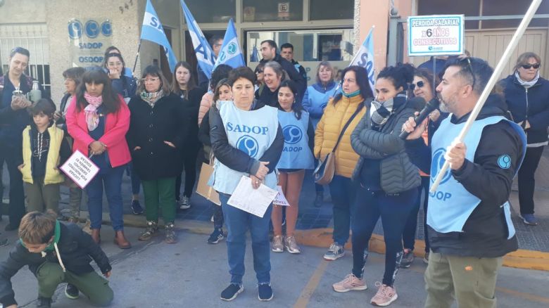 Paro docente: Según la provincia el acatamiento fue del 54,9% 