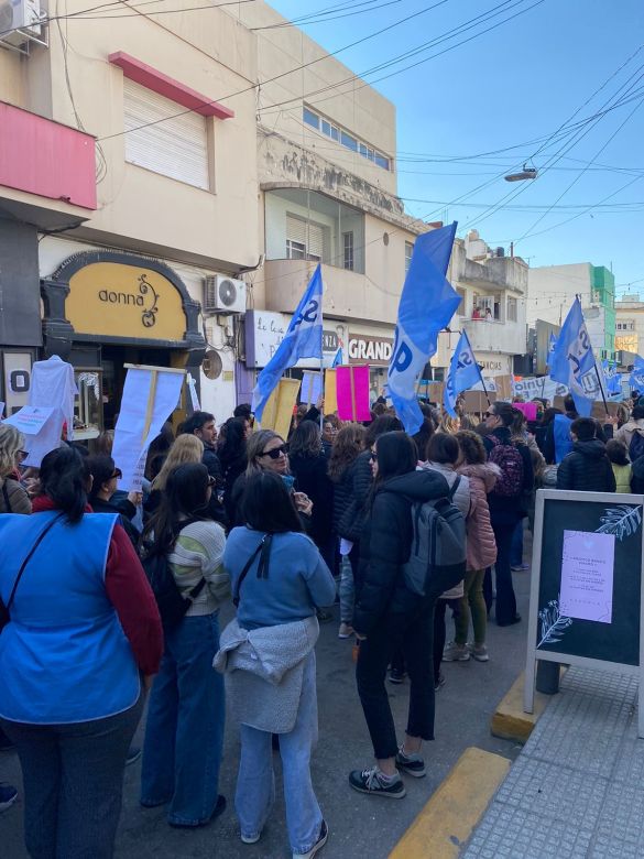 Paro docente: Según la provincia el acatamiento fue del 54,9% 