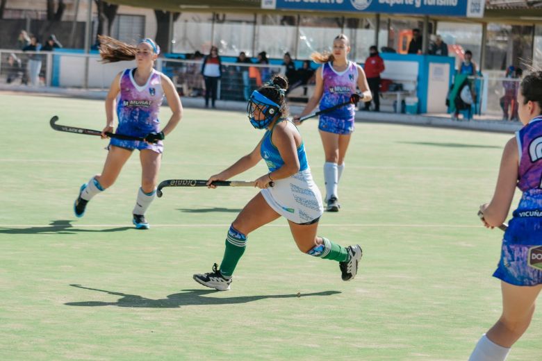 Entrega de equipamiento a Deportes Rio Cuarto