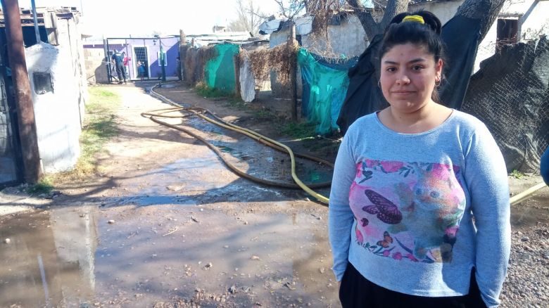 Se incendió una vivienda en La Cava, un sector ubicado cerca del puente Islas Malvinas