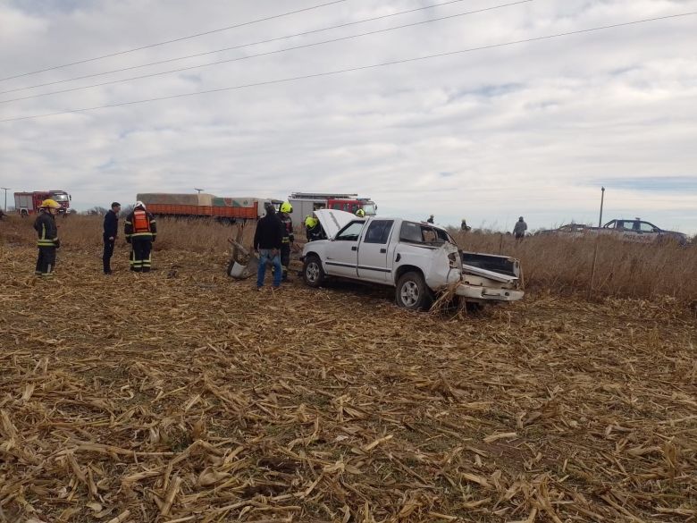 Una joven resultó herida tras volcar su camioneta en Monte de los Gauchos