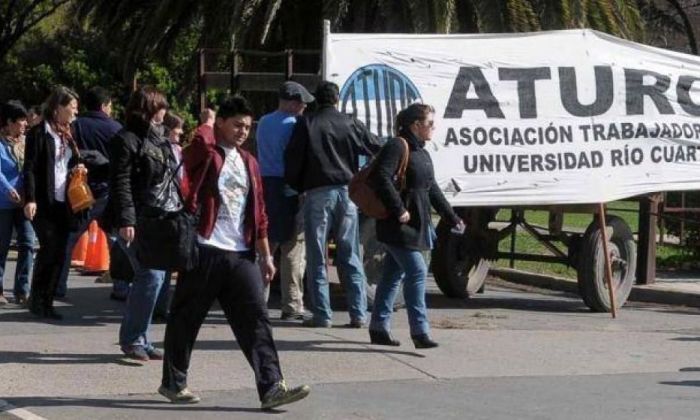  95% de adhesión al paro en el sector no docente de la Universidad