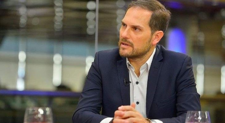 Insisten con que sea juzgado y renuncie  el ministro Martín Gill por violencia de género