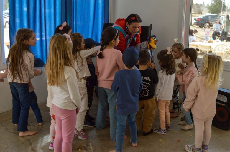 "Trabajar con niños es gratificante porque son transparentes, son cero hipocresía"