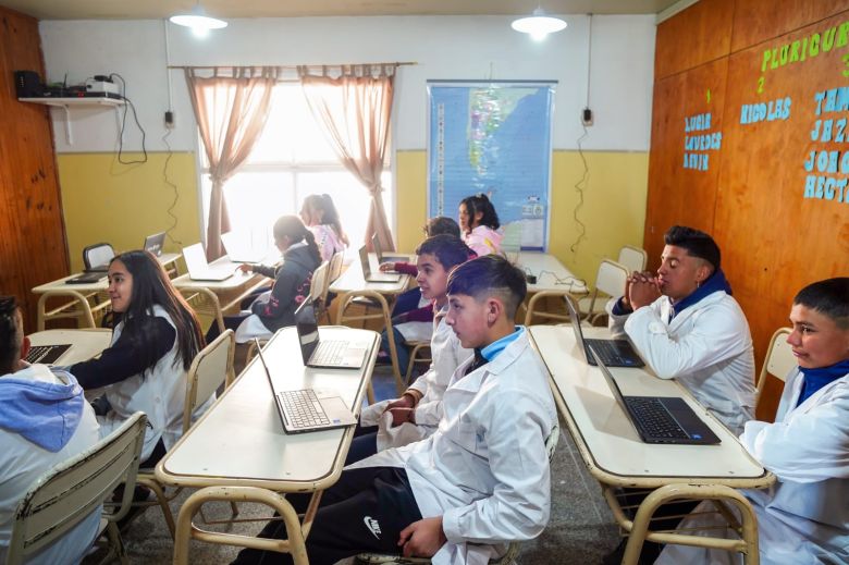 ​La Provincia pretende dotar de internet de alta velocidad a más de 600 escuelas rurales