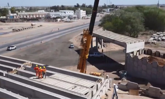  La obra de la autovía a Holmberg está avanzando en los nudos viales de la Rural y del cruce con la A005