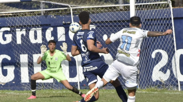 Francisco Herrera: "Amargado hicimos un sacrificio grande todo el partido para traernos al menos un punto"