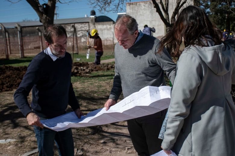 Avanza la obra de gas natural en el barrio Las Ferias