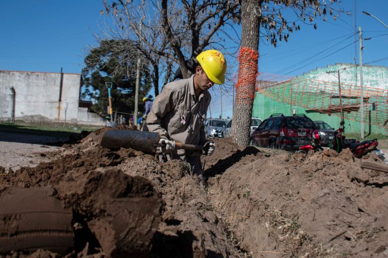 Avanza la obra de gas natural en el barrio Las Ferias