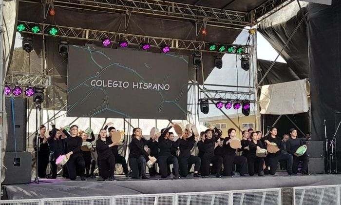 El color del arte folklórico lo puso el colegio Hispano Argentino