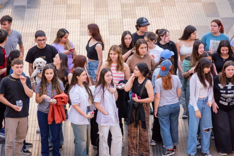 ​Múltiples actividades para jóvenes en el mes de la primavera y de los estudiantes