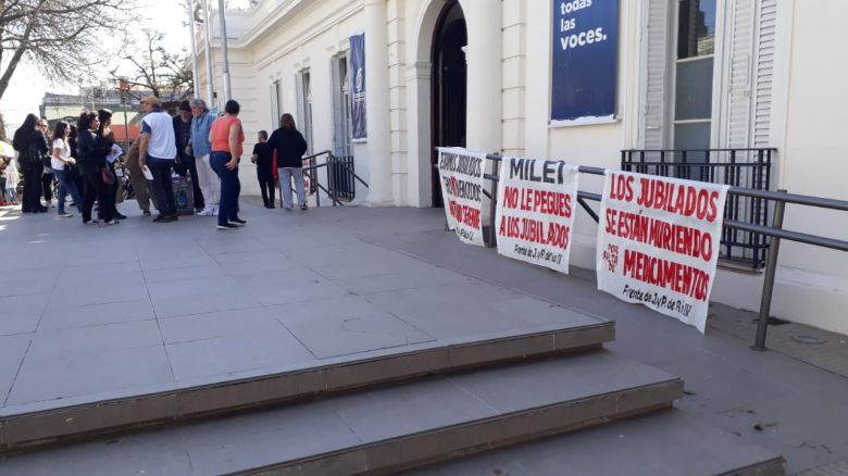 El Frente de Jubilados y Pensionados de Río Cuarto pidió la Banca del Ciudadano en el Concejo Deliberante