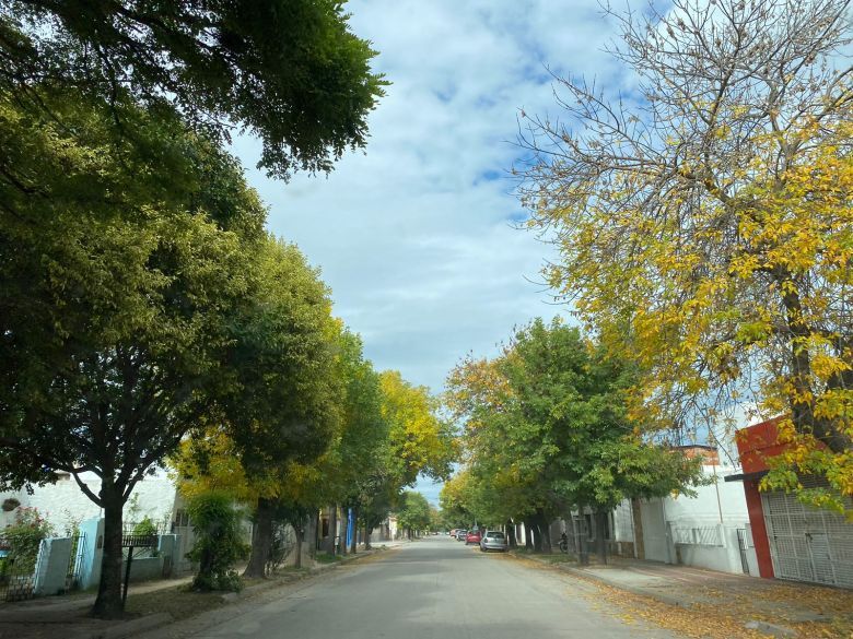 Un frente frío y el viento sur hacen descender las temperaturas