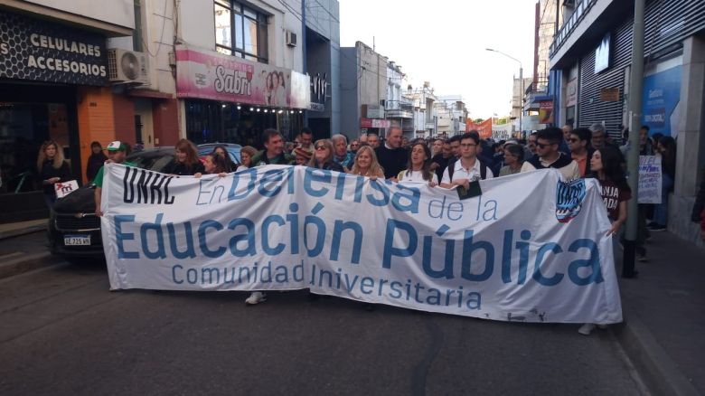 Histórica movilización en defensa de la Universidad Pública en Río Cuarto 