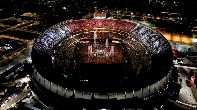 Paul McCartney hizo vibrar a Buenos Aires entre clásicos de The Beatles y guiños al público argentino