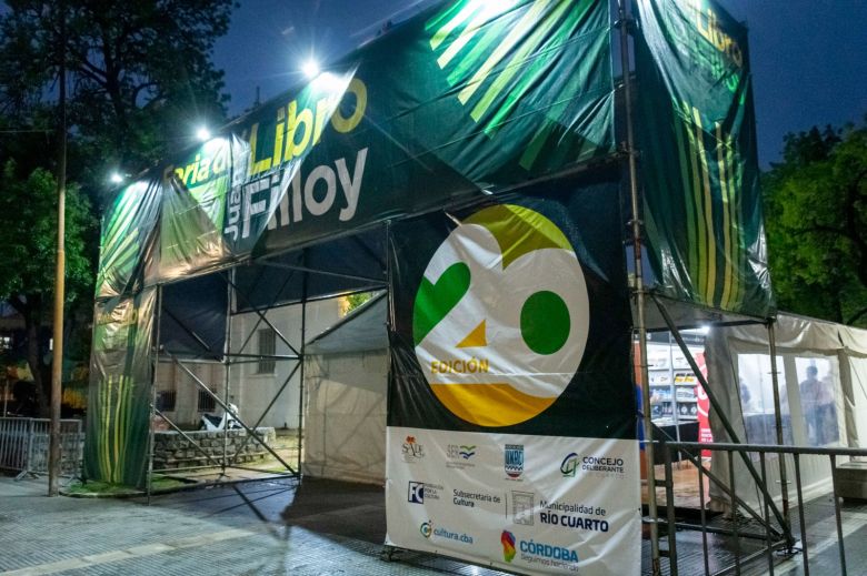 Con "libros en alto" comenzó la 20 edición de la Feria Juan Filloy 