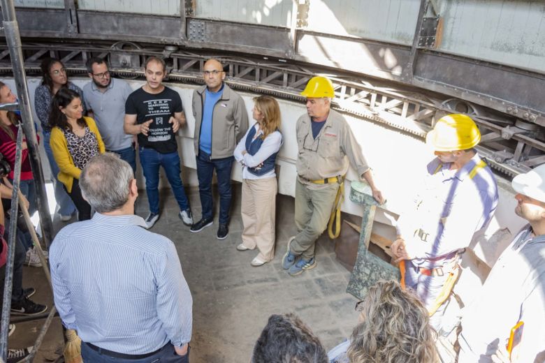 De Rivas visitó el Colegio Nacional y recorrió la remodelación de la cúpula del Observatorio