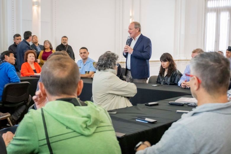 De Rivas encabezó la primera reunión del Centro de Operaciones de Emergencia Municipal 