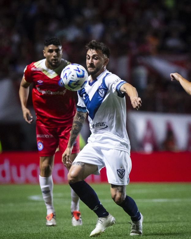 Tercer empate seguido del líder Vélez