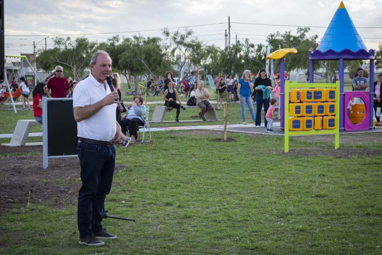 Con una plaza destinada a la primera infancia, quedó inaugurado el proyecto 269