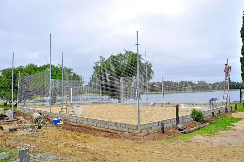 Con la llegada del circuito argentino de Beach Volley, Embalse inaugura sus nuevas canchas