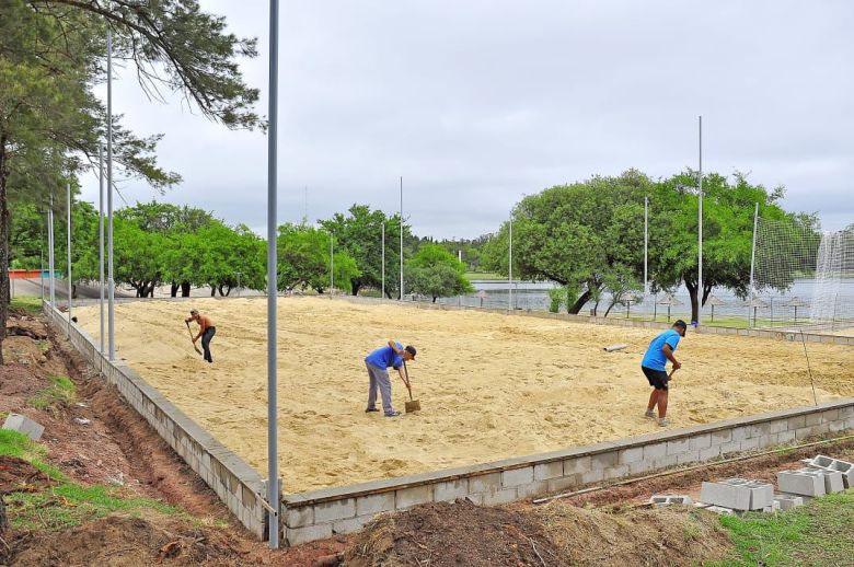 Con la llegada del circuito argentino de Beach Volley, Embalse inaugura sus nuevas canchas