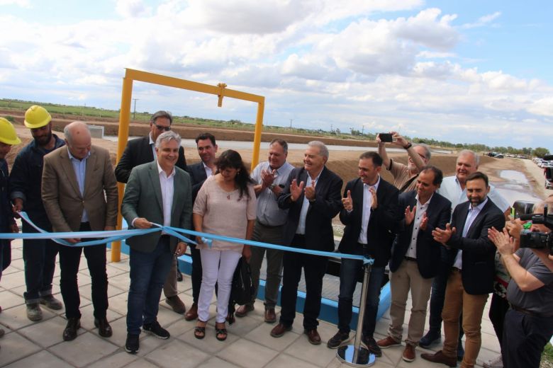 Llaryora inauguró el acueducto ganadero más grande de la provincia