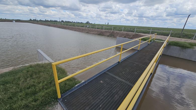 Llaryora inauguró el acueducto ganadero más grande de la provincia