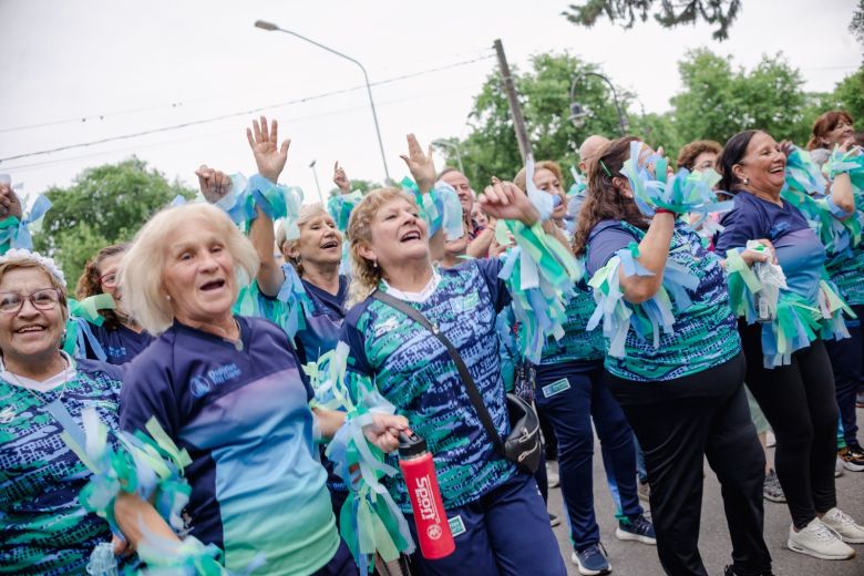 Plenitud y movimiento: con éxito se desarrolló el primer Adultazo del flamante programa