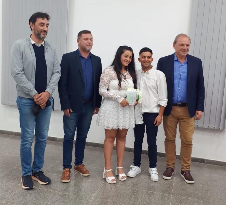 Se realizó el primer casamiento en el CGM de barrio Alberdi