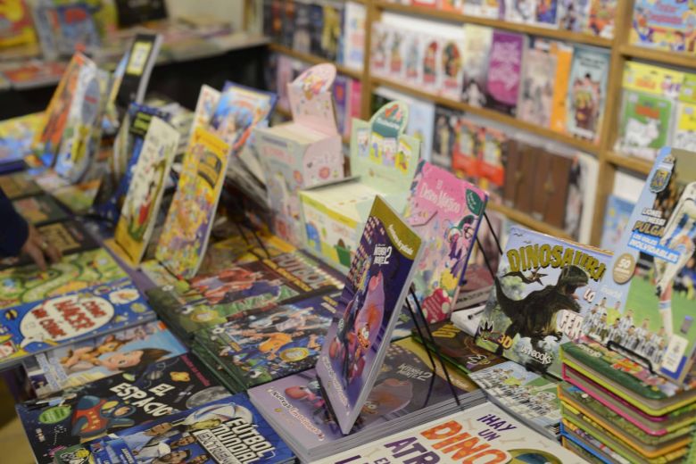 Comenzó la Primera Feria del Libro Infantil de Río Cuarto