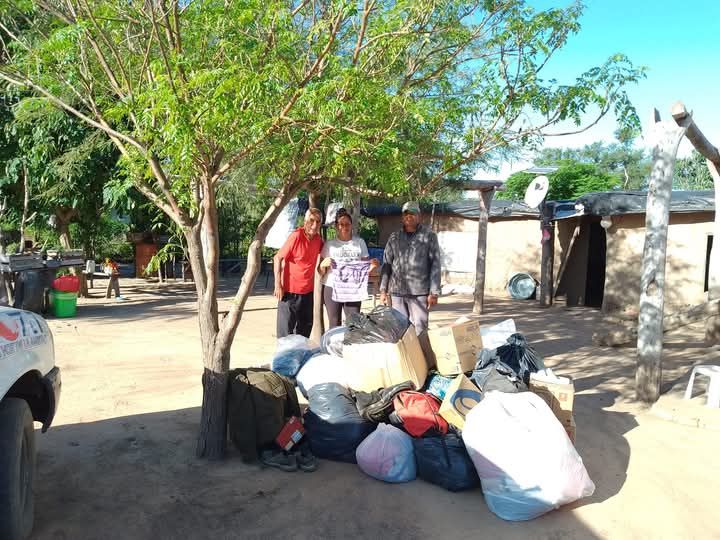 Cabrera Solidaria: el “Negro” Hasenei con cara de payaso ayuda a niños del monte chaqueño