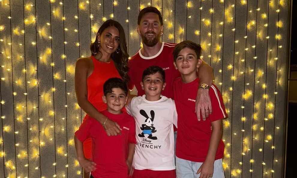 La foto familiar de Lionel Messi y Antonela Roccuzzo en la celebración de Navidad | LV16.com.ar